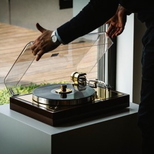 The Classic Reference Acacia Brass Dustcover